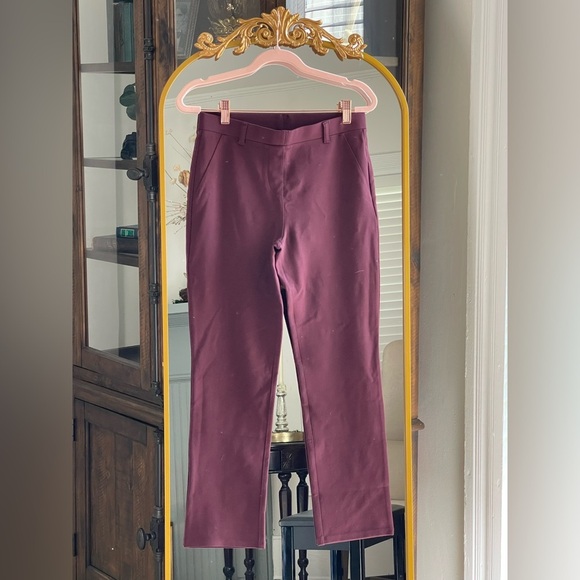 NWT Quince Burgundy UltraStretch Ponte Straight Leg Pants 26” inseam petite sz s - Picture 1 of 7